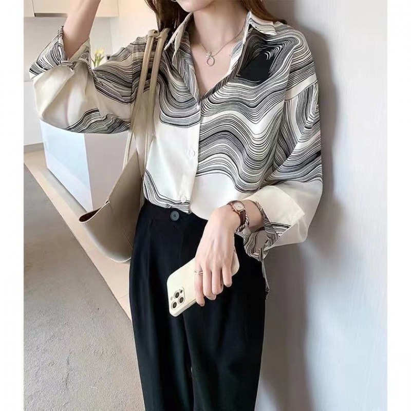 The New Korean Style Loose And Thin All-match Commuter Casual Top