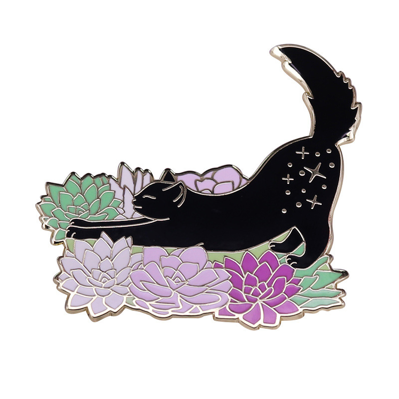 Stretching Cat Brooch Mashup Badge Gold - Shop at LoveMi