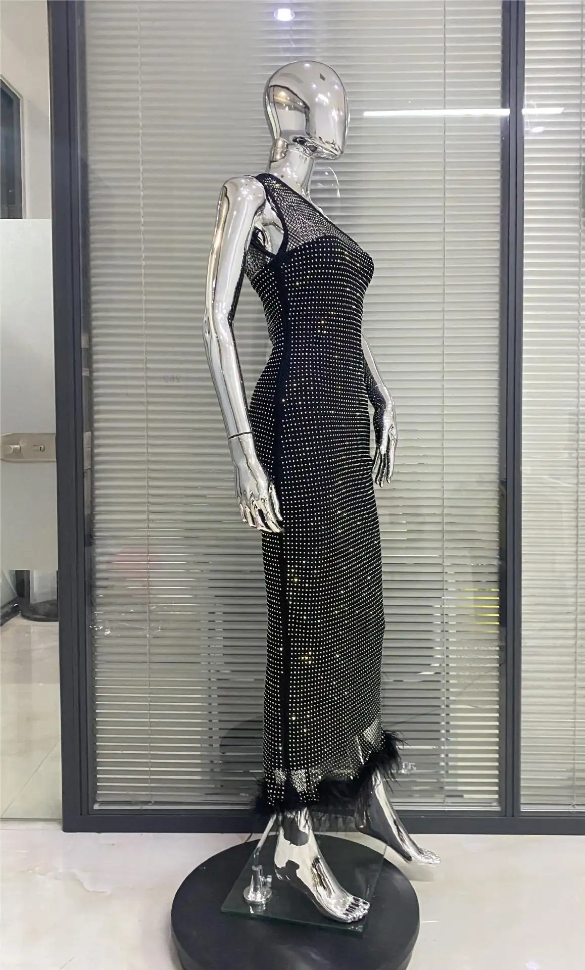 Full Diamond Feather Skirt Cross-shoulder Bag Hip Bandage One-piece Dress