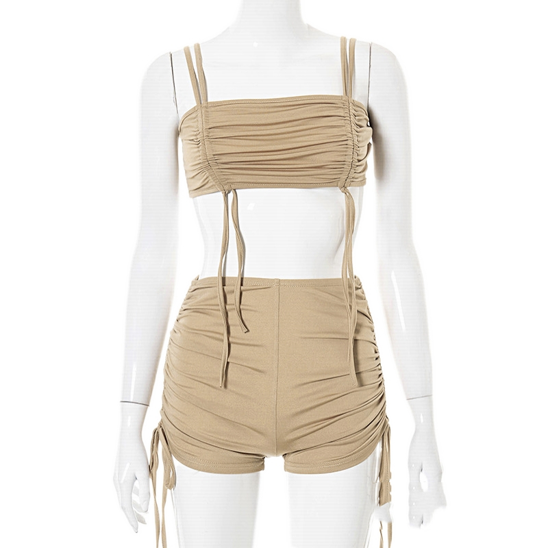 Ruched Setsuspender Shorts Outfits