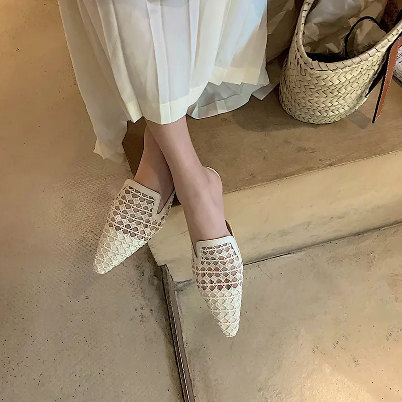 Baotou Hollow Shoes Comfortable Leisure Lazy Trawl