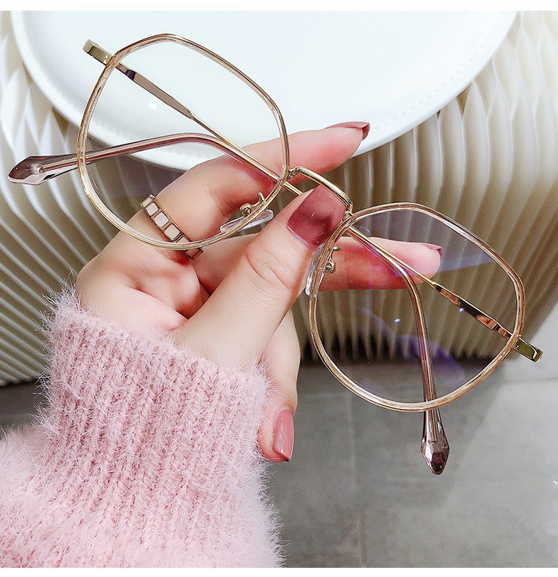 Title 8, Fashionable Plain Eyeglass Frame For Women