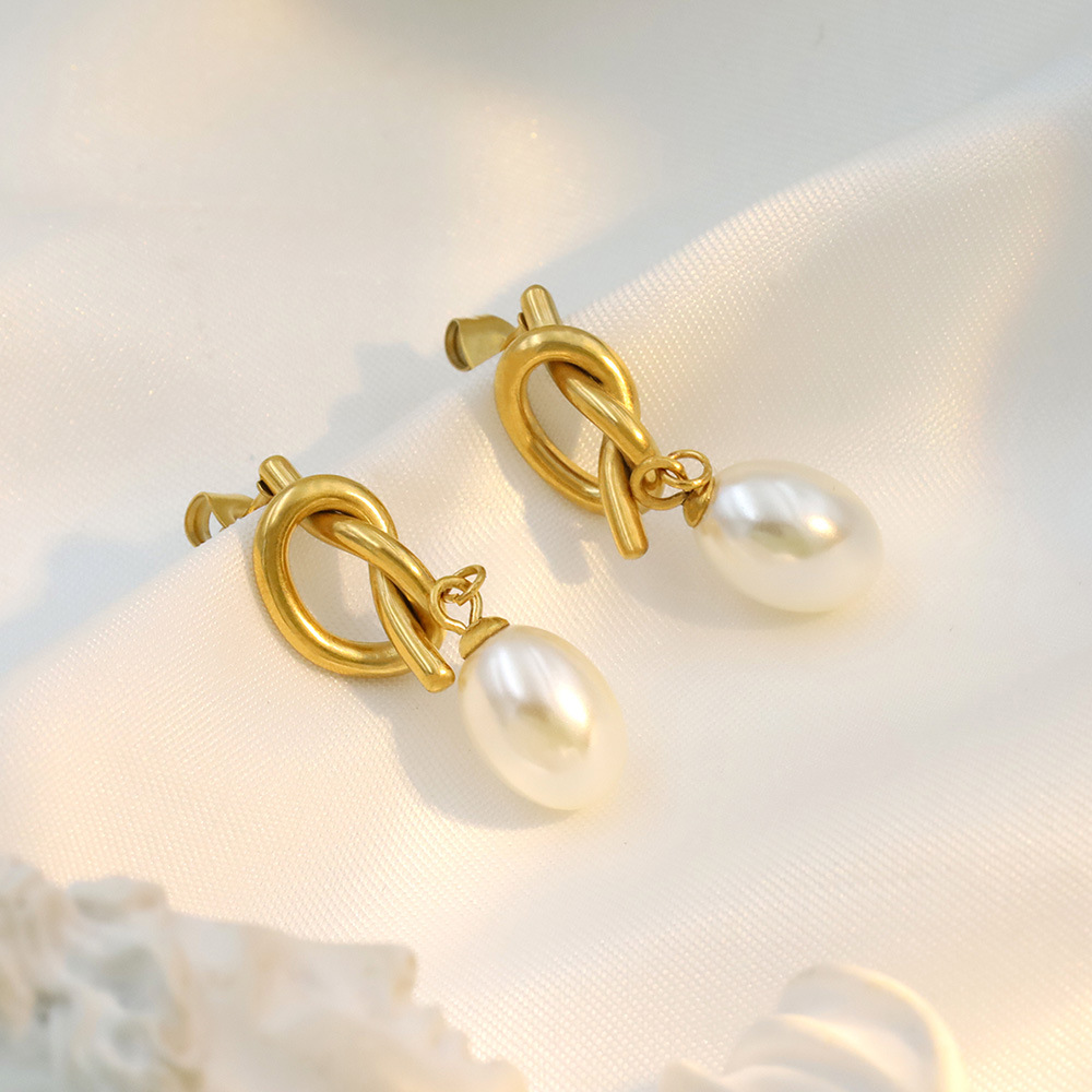 Women's Fashion French Vintage Knotted Pearl Earrings