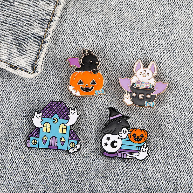 Title 11, Party Haunted House Bat Pumpkin Brooch Decorati...