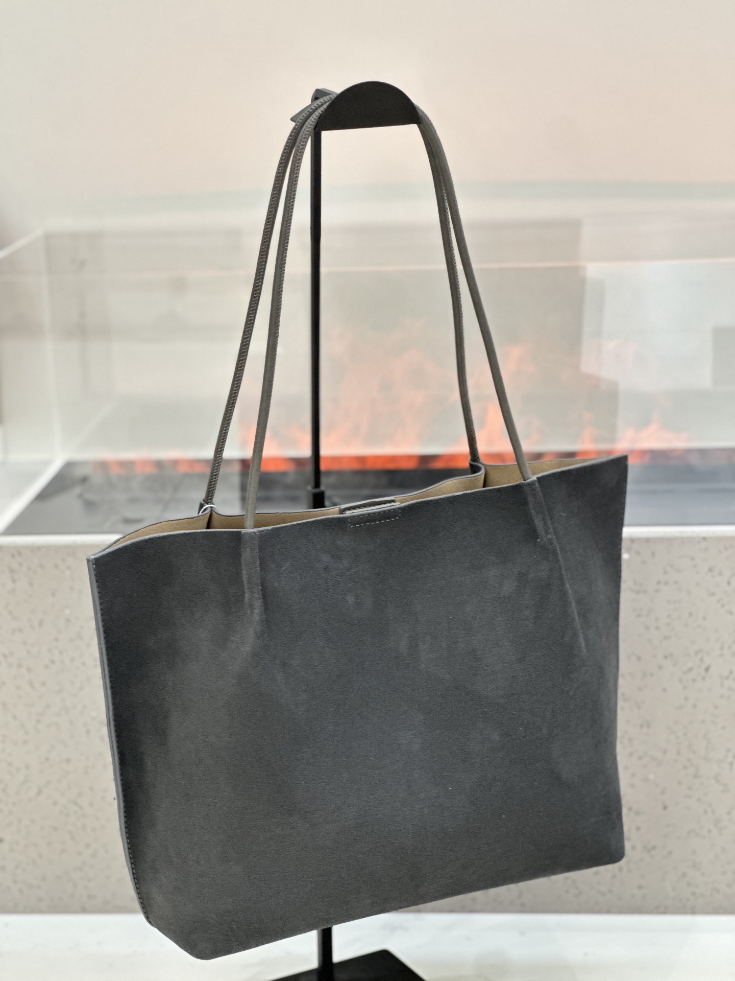 Sac fourre-tout en cuir mat simple automne-hiver personnalisé – Image 5