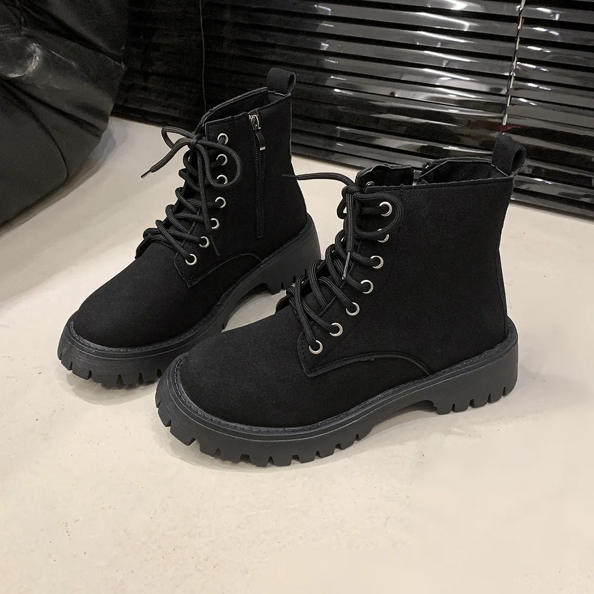 2026 Lace Up Combat Boots Women Korean