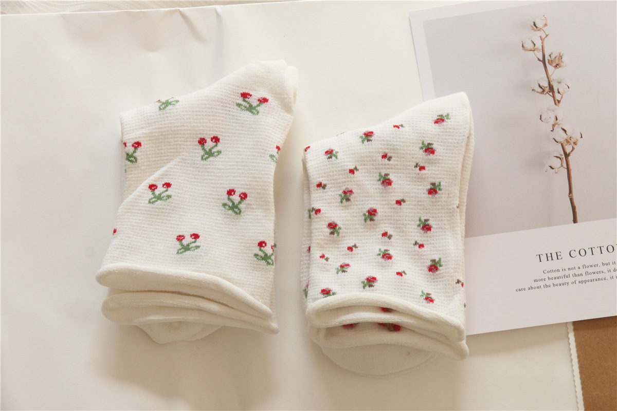 Title 9, Cherry Cotton Socks Middle Tube Socks