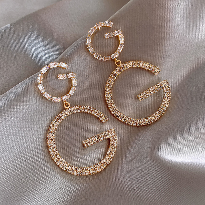 Title 5, European And American Full Diamond Letter G Ear...