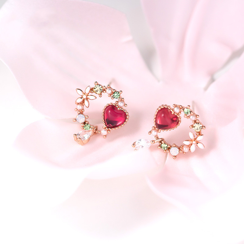 Love Flower Exquisite Literary Personality Small Earrings