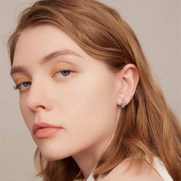 Zircon Hollow Mans Star Fashion  Earrings