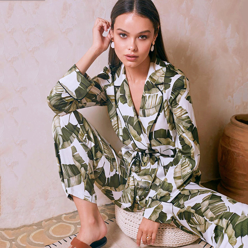 Banana Leaf Print Women's Pajama Set Long Sleeve Simple Homewear