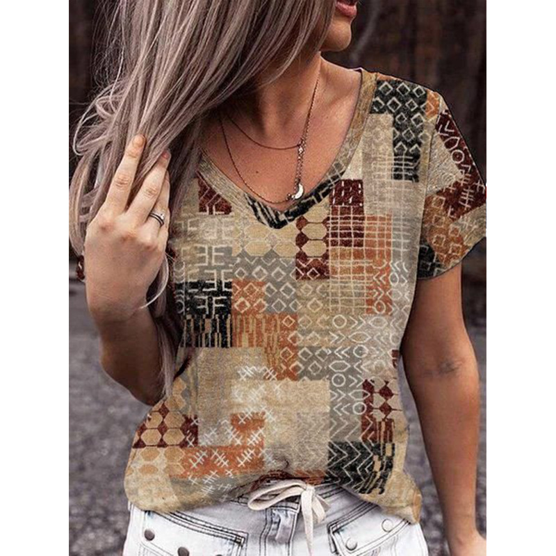 Fashion V-Neck Geometric Print Plus Size Short Sleeve T-Shirt