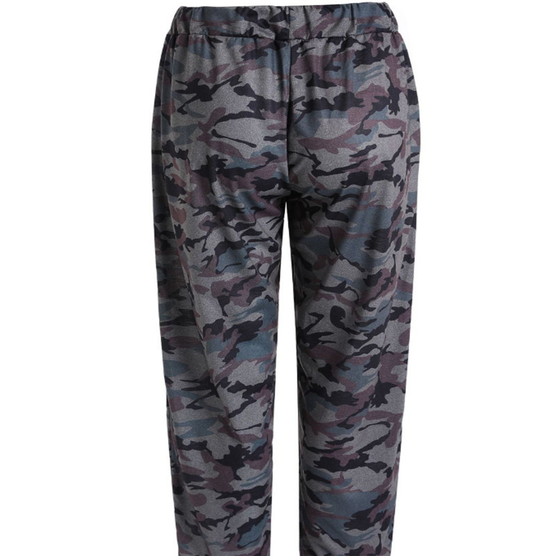 Title 4, Casual damesbroek met camouflageprint