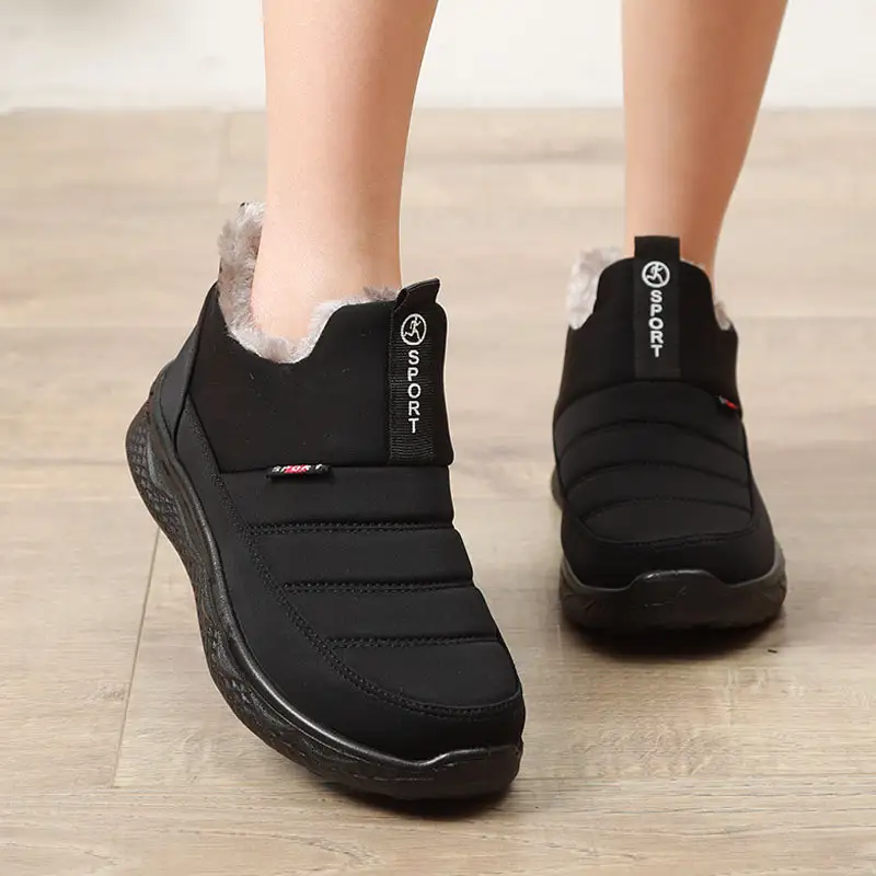 Winter Cotton Boots Old Beijing Cloth Shoes Fleece Lined Padded Warm Keeping Middle-aged And Elderly Large Size Flat Bottom Non-slip