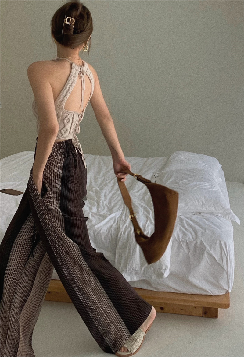 Beautiful Back Short Sleeveless In A Small Vest Sexy