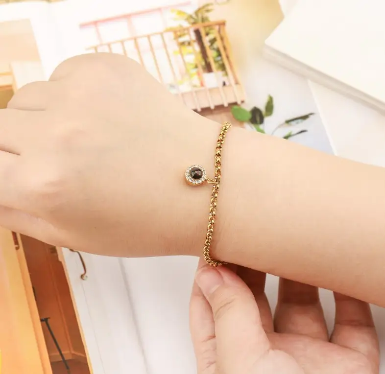 Design Diamond Projection Couple Bracelet