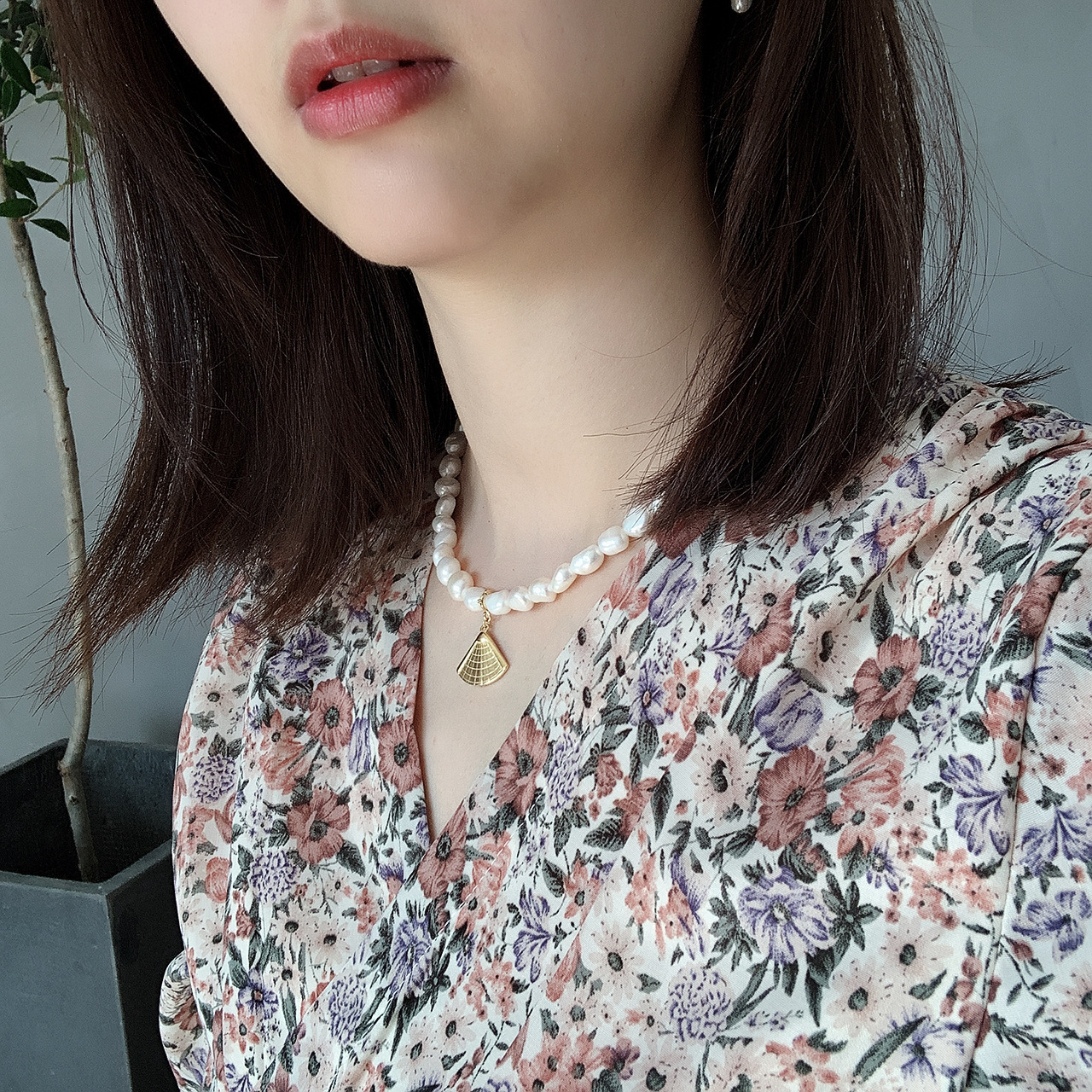 Women's Fashion Sterling Silver Shell Pearl Necklace