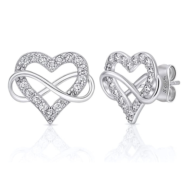 Fashion Temperament 925 Sterling Silver Heart-shaped Mosonite Earrings