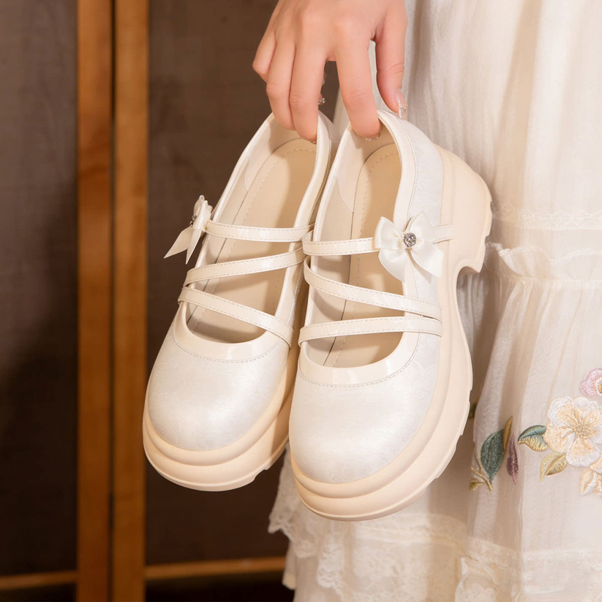 Women's Bow Platform Mary Jane Shoes Ivory – Sarah Express