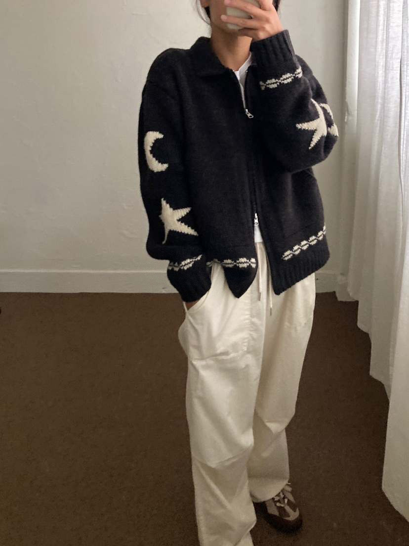 Women's Moon Star Pattern Zipper Cardigan Sweater