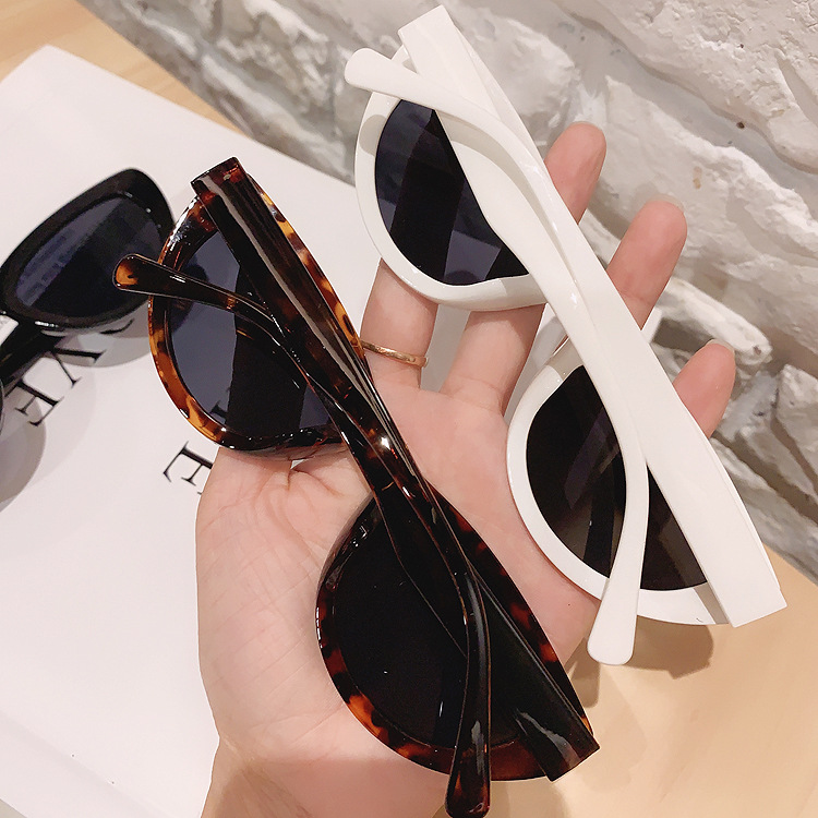 Title 4, Harajuku cat eye sunglasses