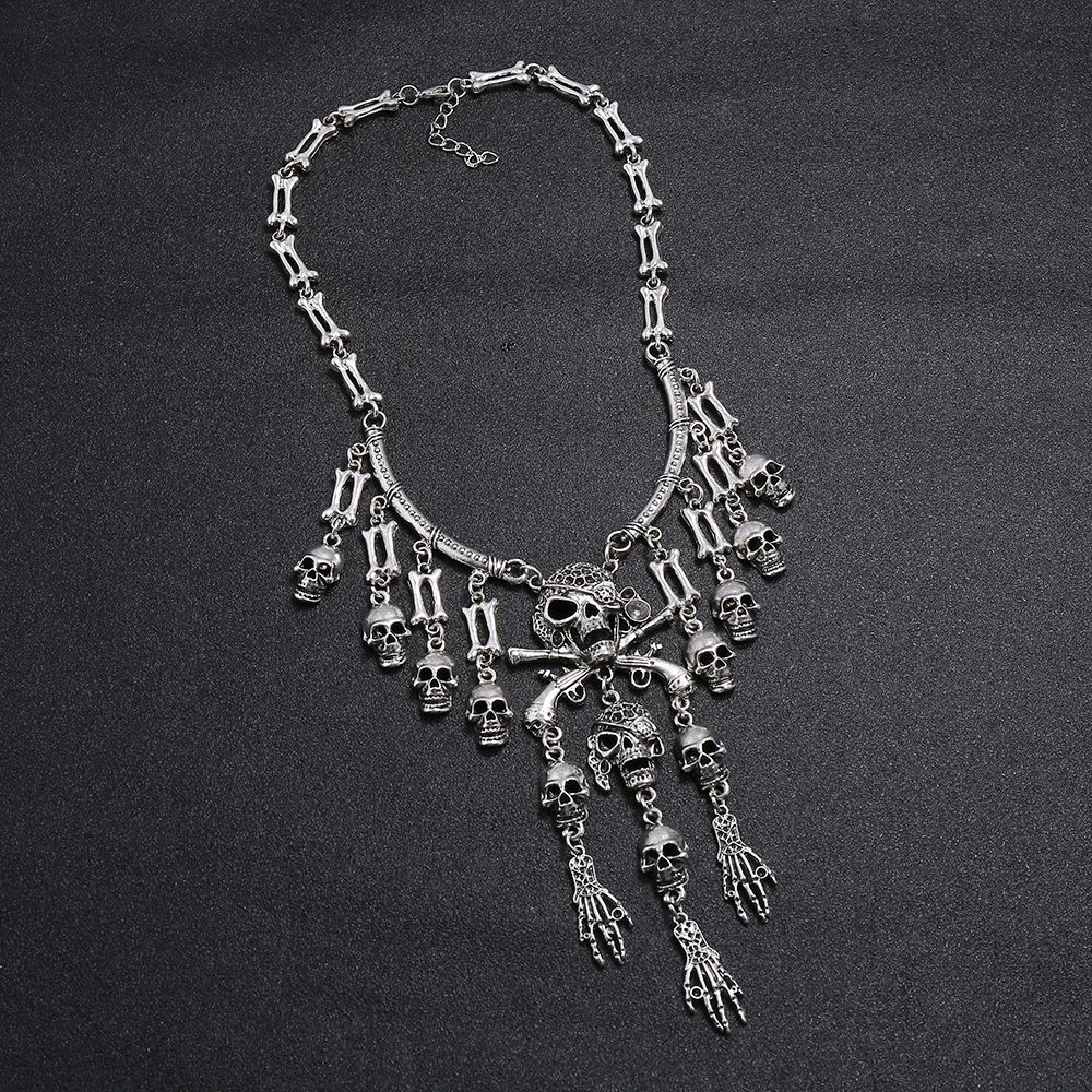 Retro Exaggerated Multilayer Skull Tassel Necklace