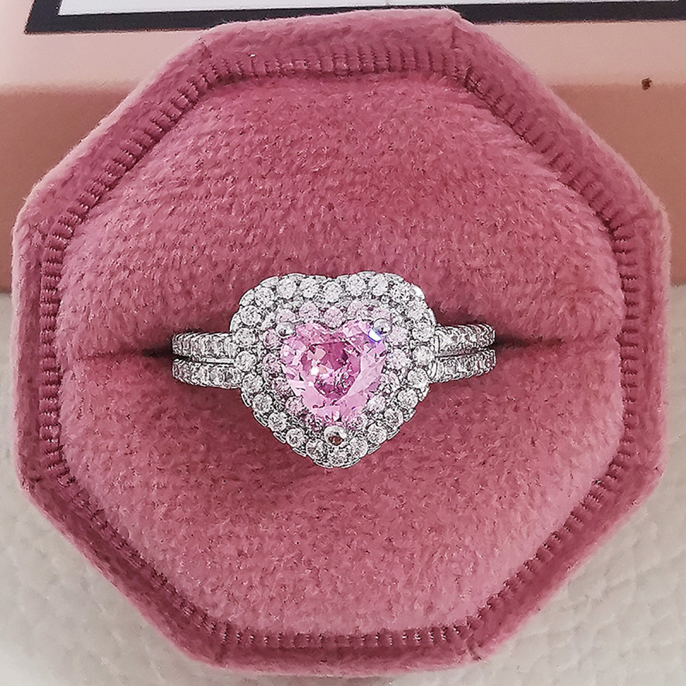 Luxury Fashion Women's Peach Heart Ring