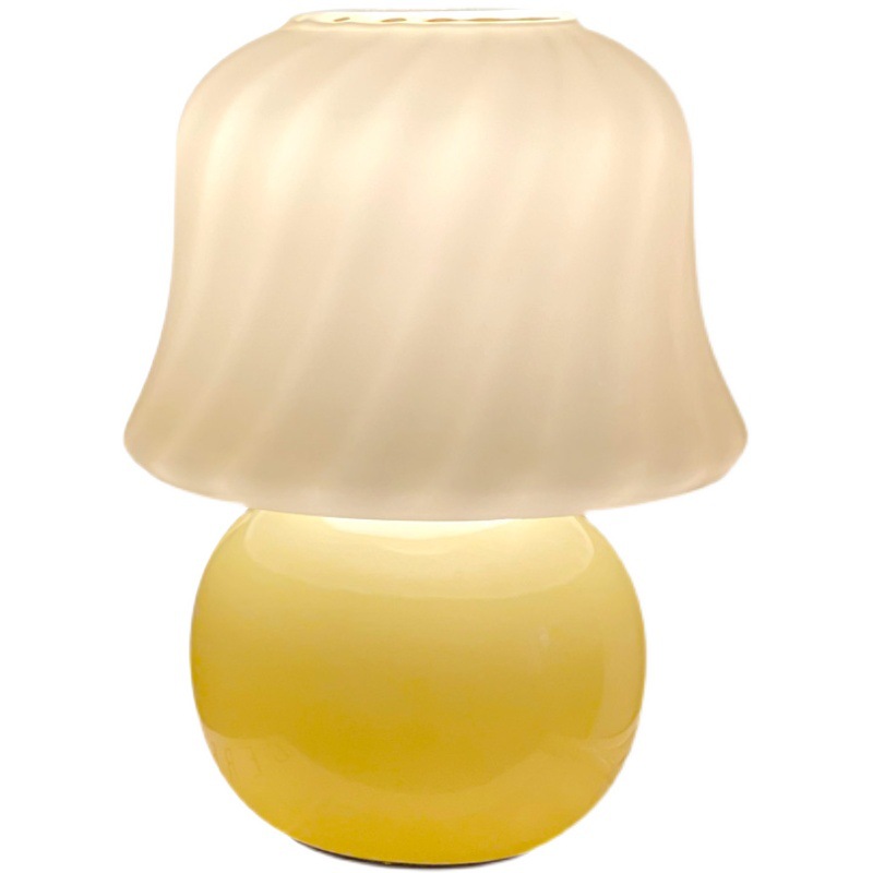 French Cream Handmade Glass Bedroom Bedside Decoration Mushroom Lamp — foto 5