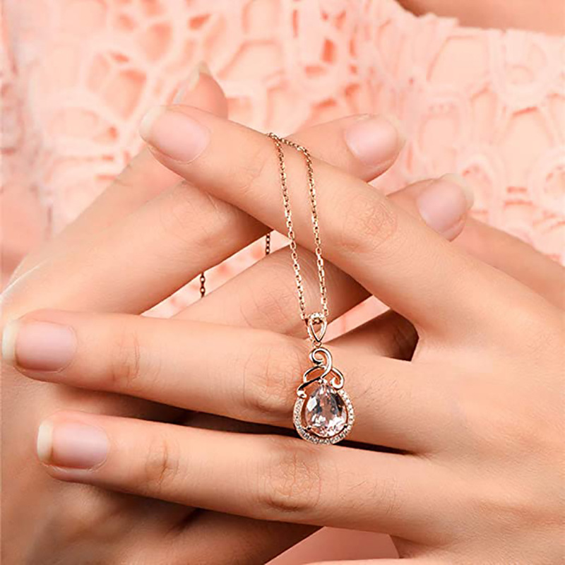 High-end Colorful Treasure Pendant Women's Fashion Necklace Collarbone Chain