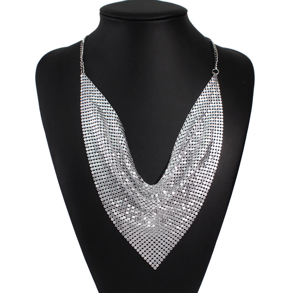 Personalized And Exaggerated Metal Clavicle Short Necklace