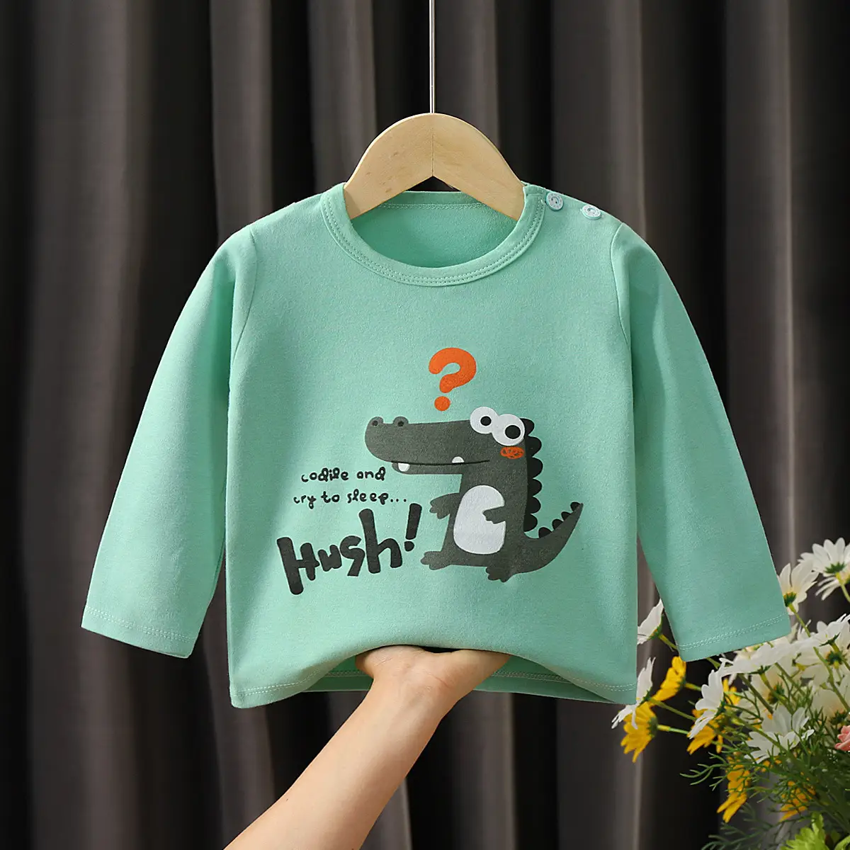 Boys And Girls Cartoon Print Bottoming Shirt