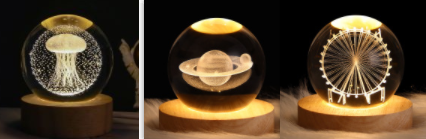 Kleine nachtlamp met kristallen bol, sterrenhemel en planeten – massiefhouten lampvoet, zonnestelsel 6 cm, 2 stuks