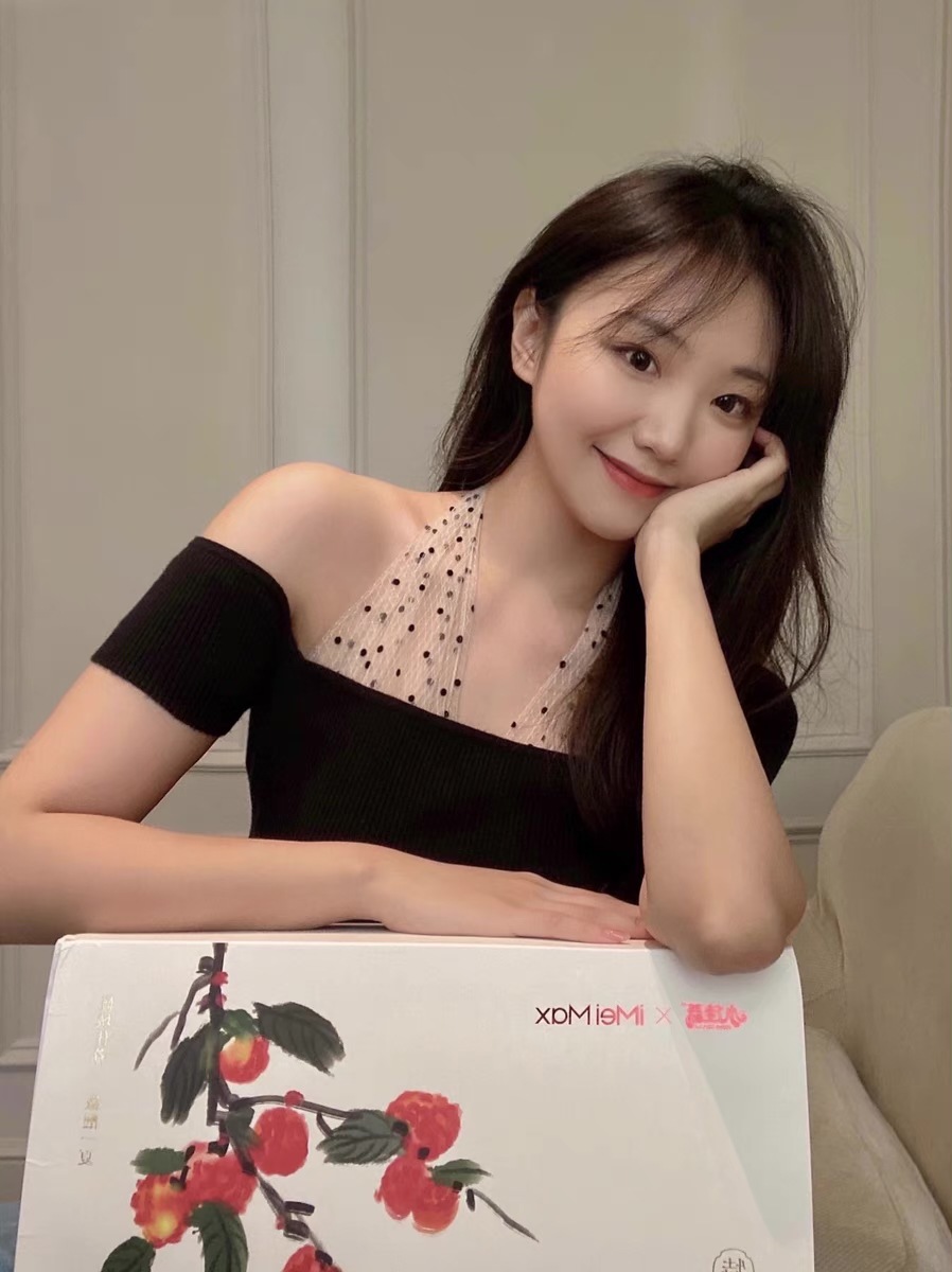 Polka Dot Mesh Fishbone Top   Halter Bottom Design Slim Sling