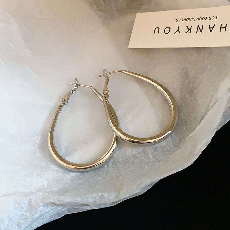 Cold Wind Minimalist Circle Hoop Earrings Silver Needle Elegant Women Jewelry