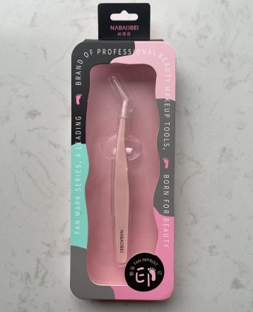 Non-Sticky Lash Tweezers 5