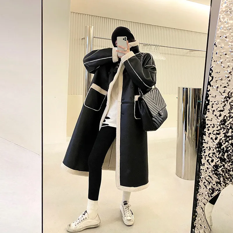 Women's Fur Padded Lambswool Coat - Black