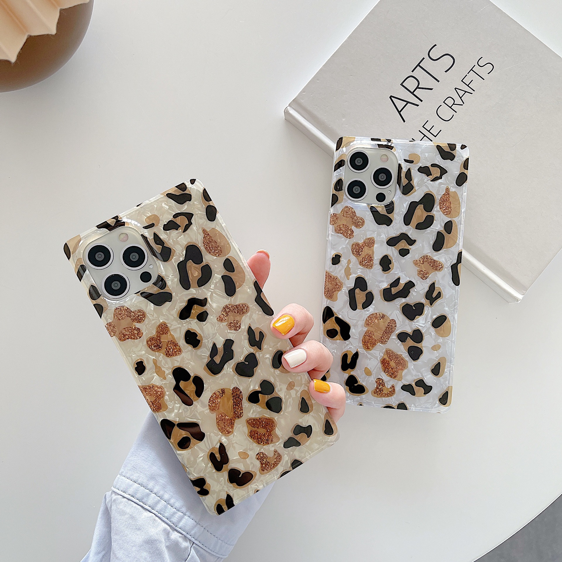 Square Leopard Print Shell Phone Case - Image 4