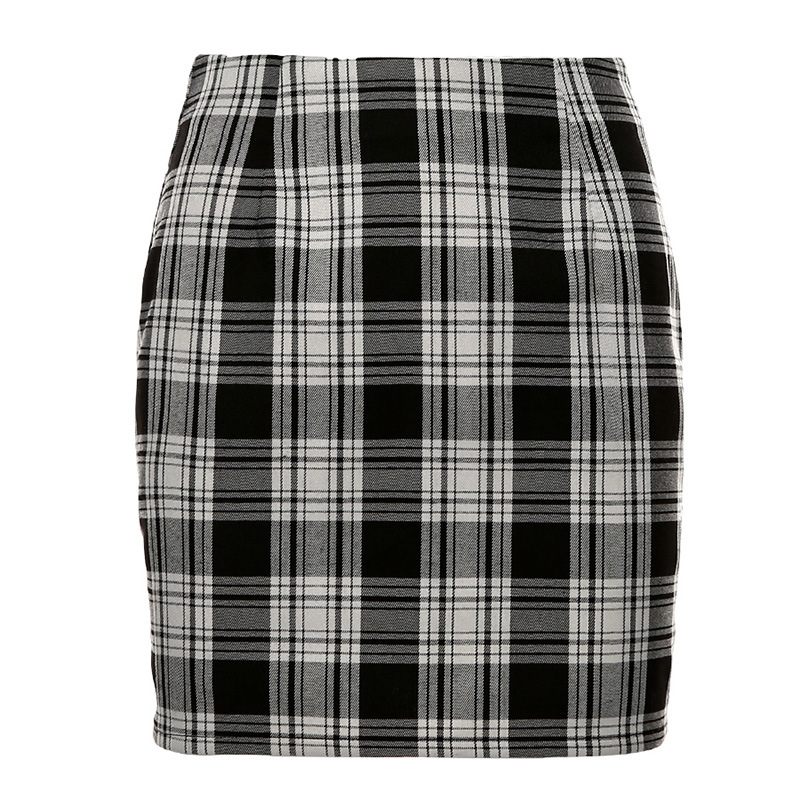 Title 5, British Retro Plaid Black and White A-line Skir...