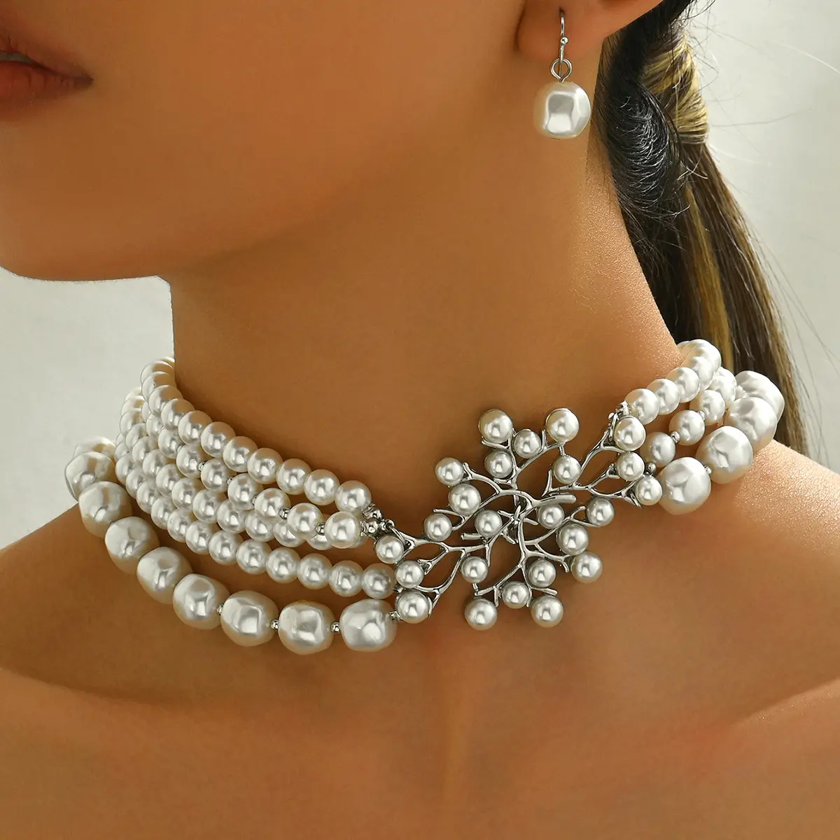 Stylish European American Geometric Women Jewelry Set