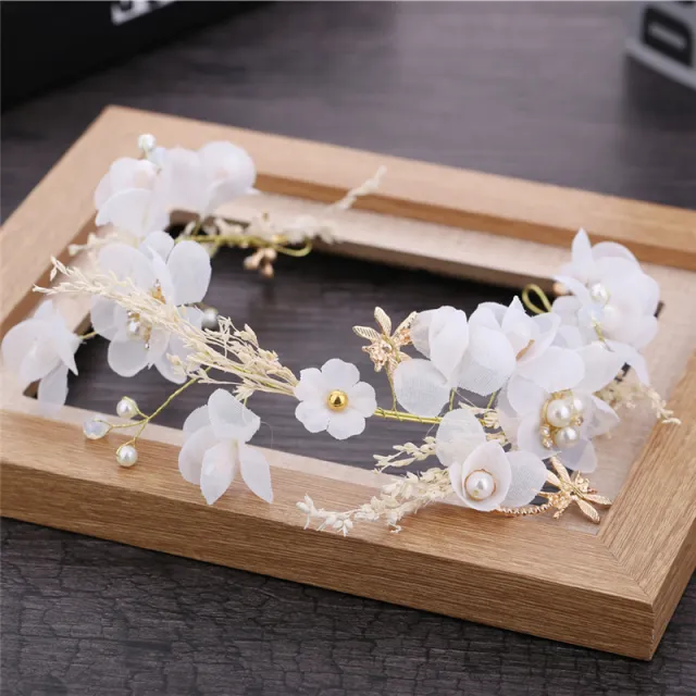 Bride's Wedding Dress Headdress Baby's Breath Dried Flower Hair Accessory White - Shop at LoveMi