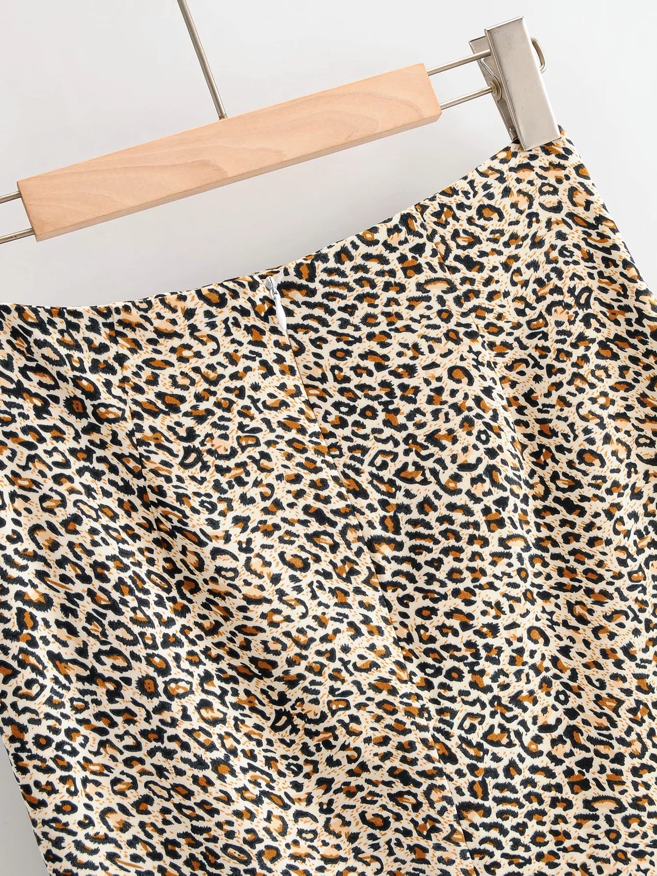 Title 11, Animal print waist skirt