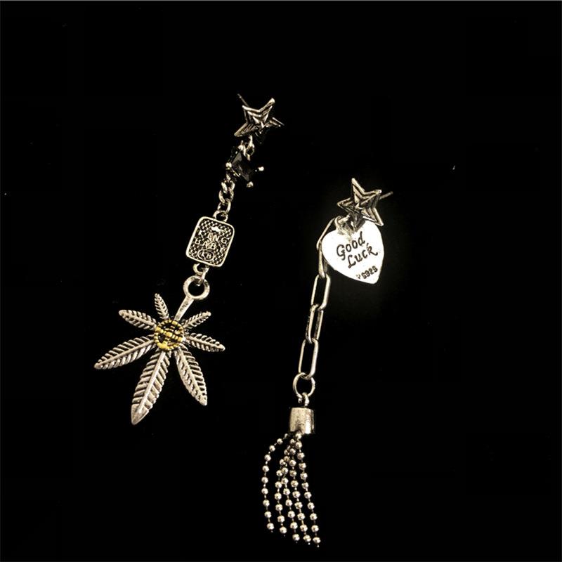 Fashionable Cute Bunny Asymmetric Earrings