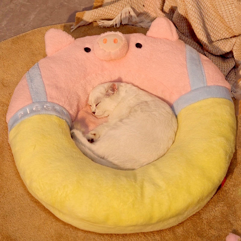 Cute Cat Pig Head Shaped Bed