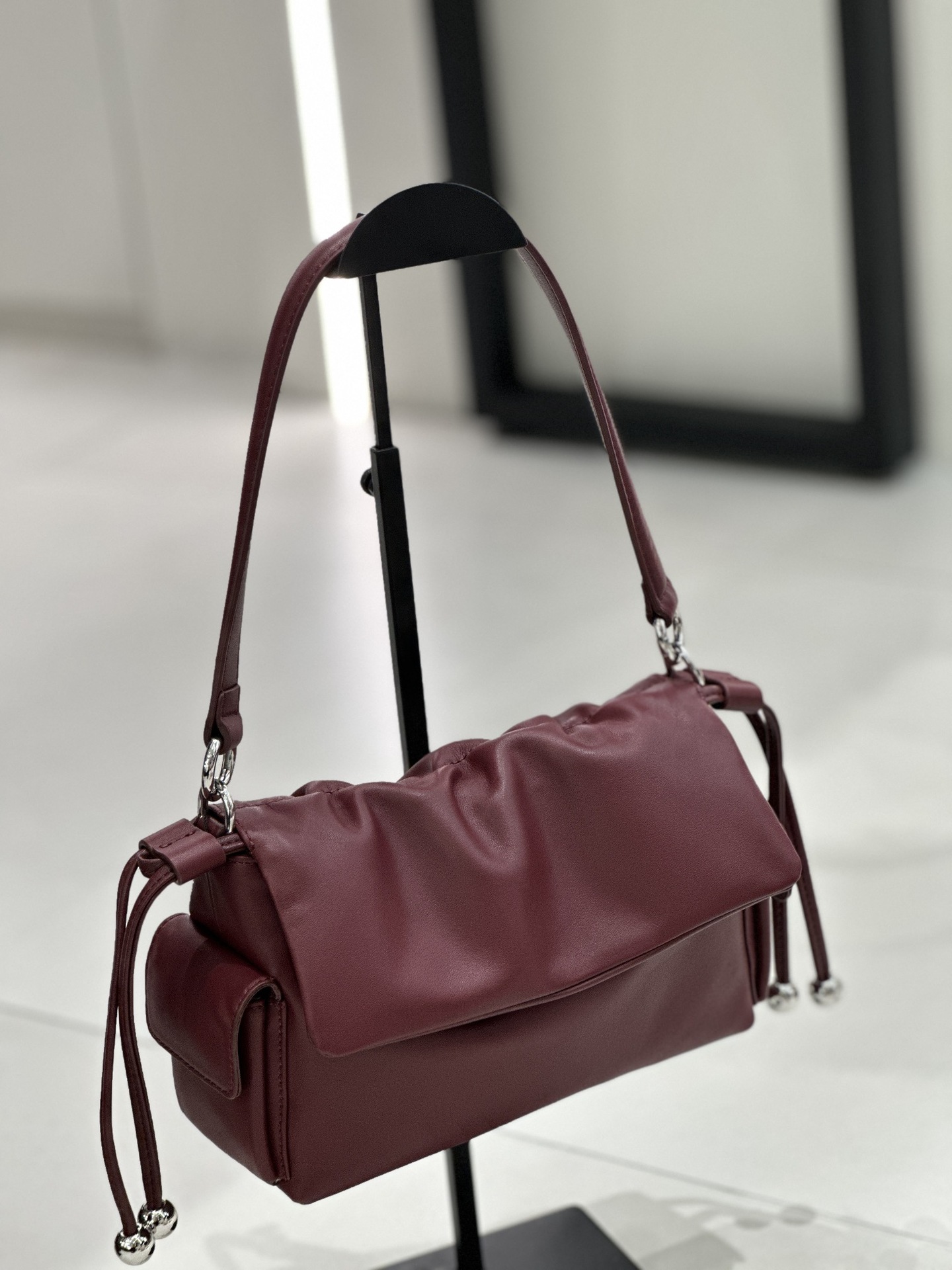 Cross-border Top-grain Leather Cloud Bag, High-end Versatile Genuine Leather Shoulder Bag, Fashionable Drawstring Pleated Underarm Bag 3