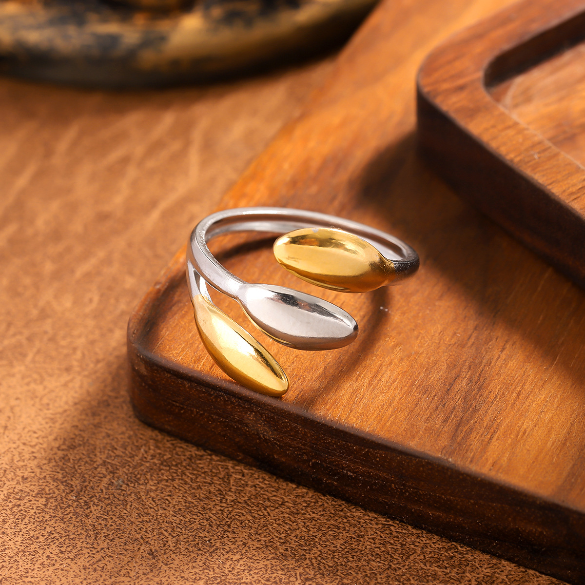 Two Tone Design Asymmetric Stainless Steel Starfish Ring, European & American Ocean Style... thumbnail 5