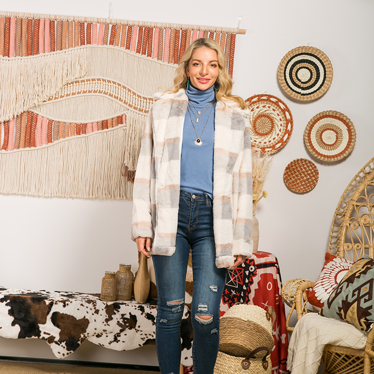 Long-sleeved Plaid Top Loose Casual Shirt Plush