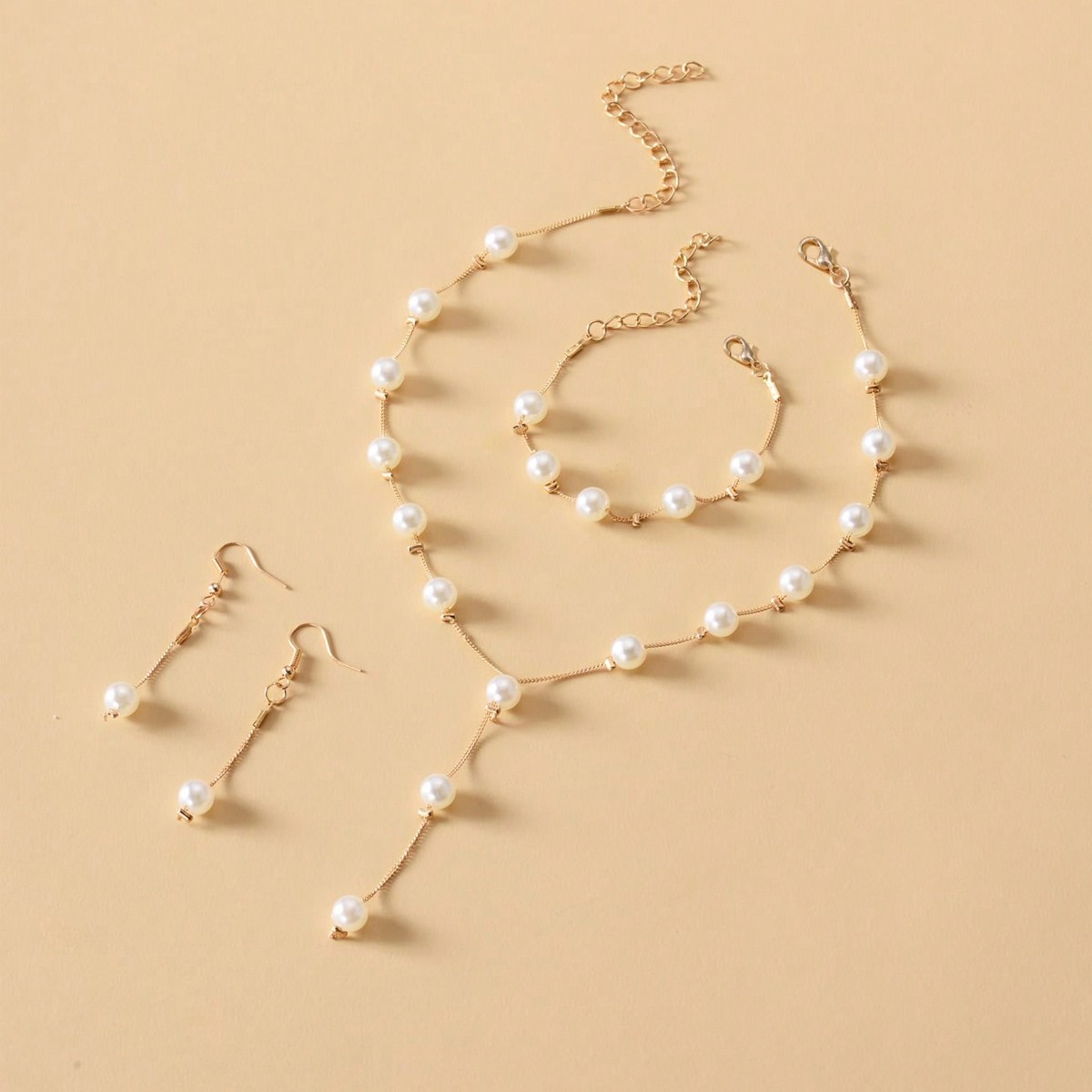 4-Piece Faux Pearl Jewelry Set – Elegant Necklace, Bracelet & Earrings for Weddings, Parties & Special Occasions