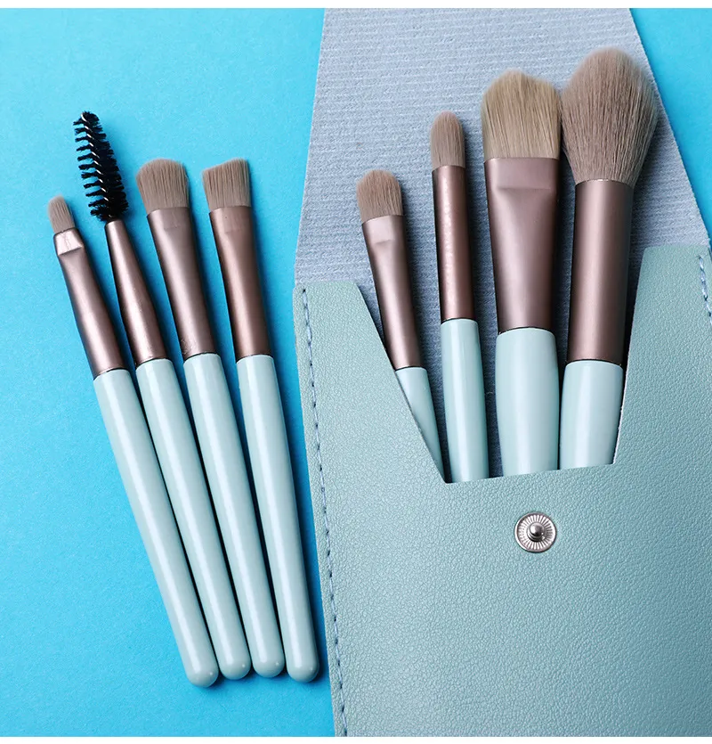 Portable Makeup Brush Soft Hair Makeup Tool - Light Blue