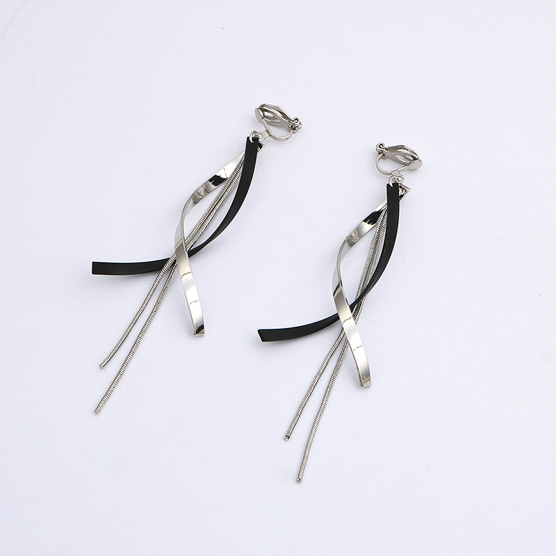 Title 3, Sweet Cool Long Metal Tassel Non-piercing Ear Clip