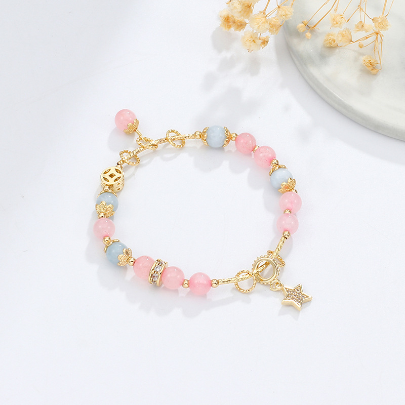 Crystal Female Recruit Peach Pollen Crystal Bracelet With Stars Wearing